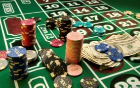 Dealer Terlatih Dealer profesional